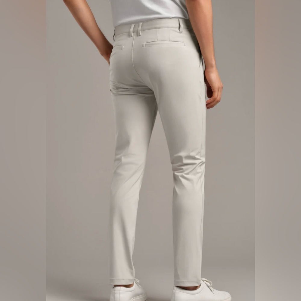 RHONE Commuter Slim Pant Versatile Corpcore Golf Athleisure Men size 40x32 Cream - Picture 3 of 14